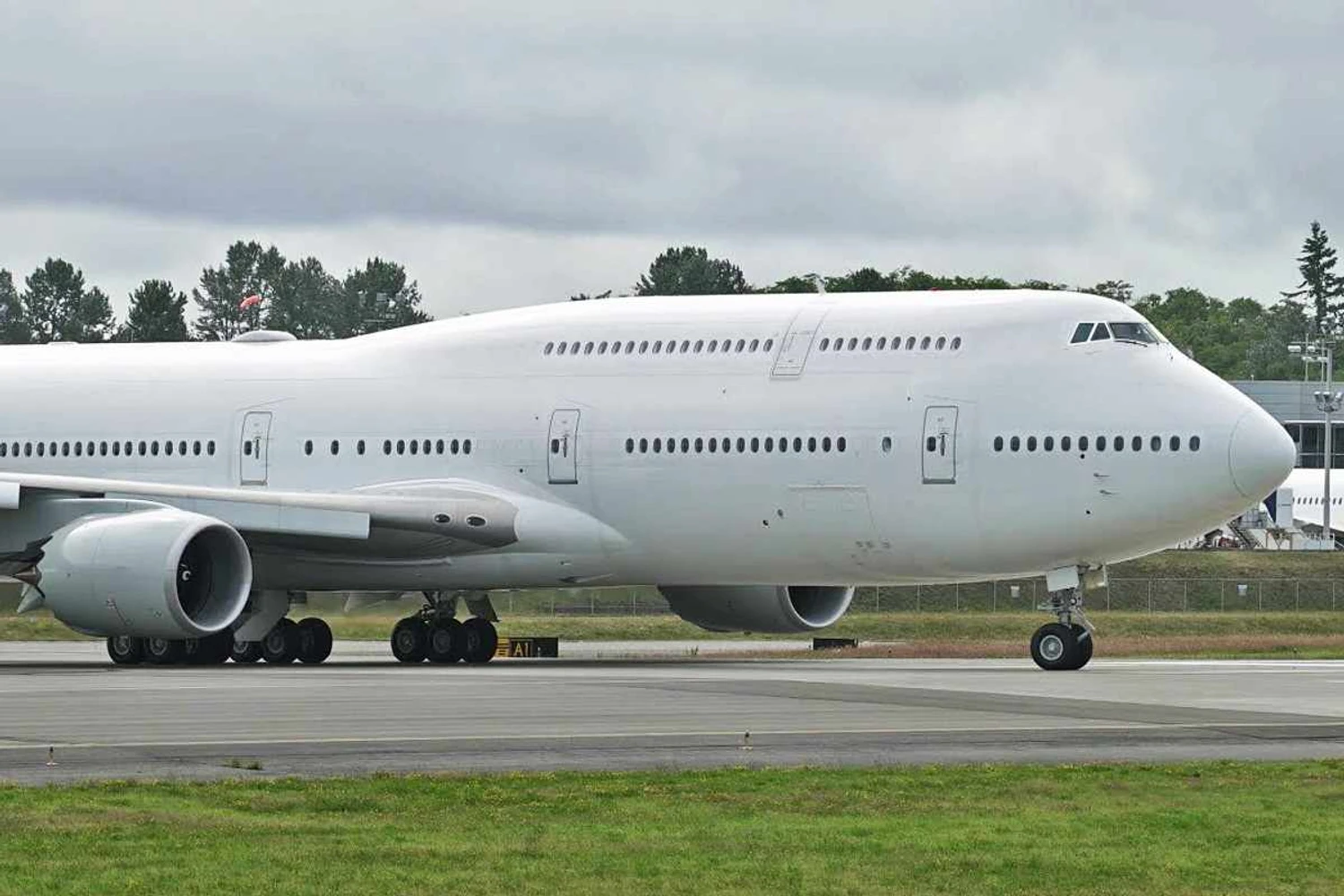 Former TransAero Boeing 747-8