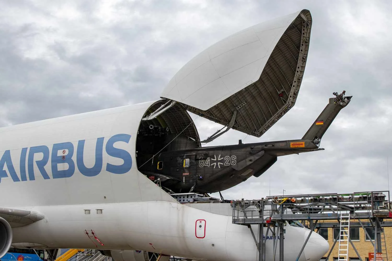 Airbus Beluga solves "Achilles heel" to dispute cargo with Antonov