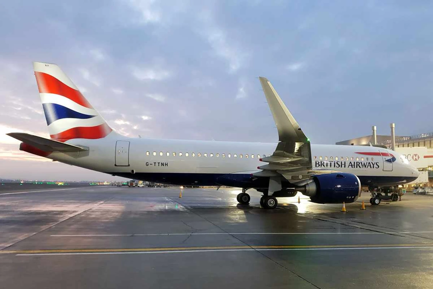 IAG Group approves order for 737 MAX and acquires 37 more A320neo