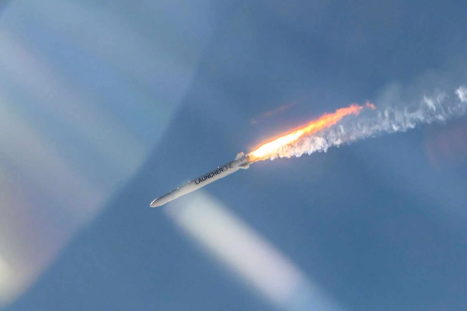 Virgin Orbit rocket fails to launch in UK