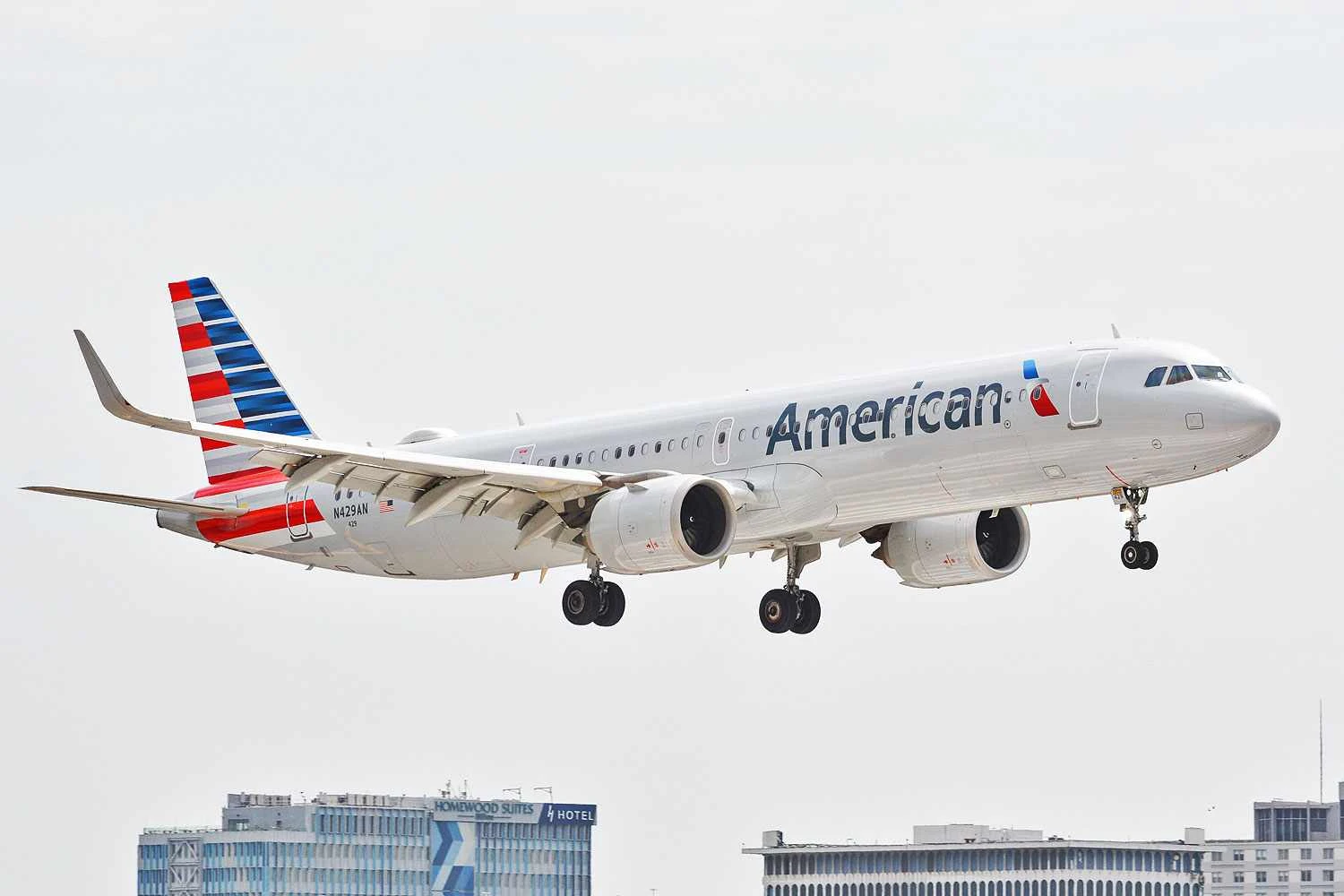 Multiple airlines report impact from A320 family recall affecting hundreds of aircraft