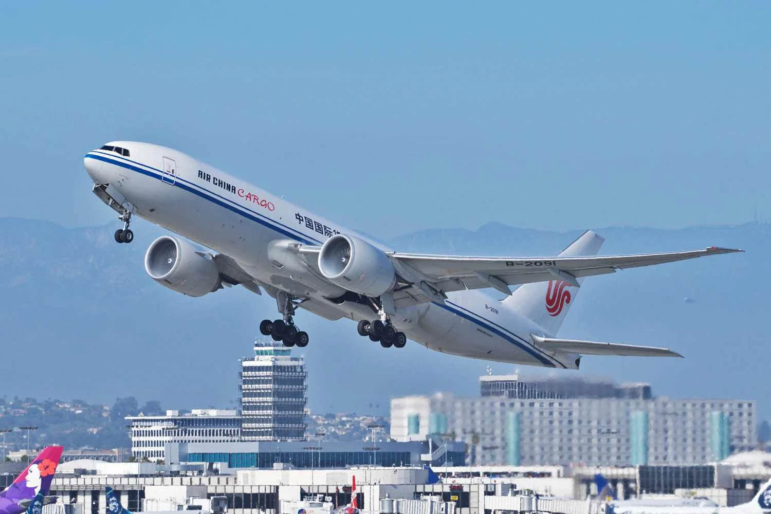 Air China Boeing 777F (BriYYZ)