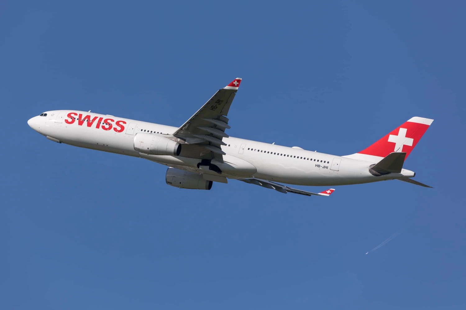 Swiss Airbus A330 will have to carry extra weight due to new first class