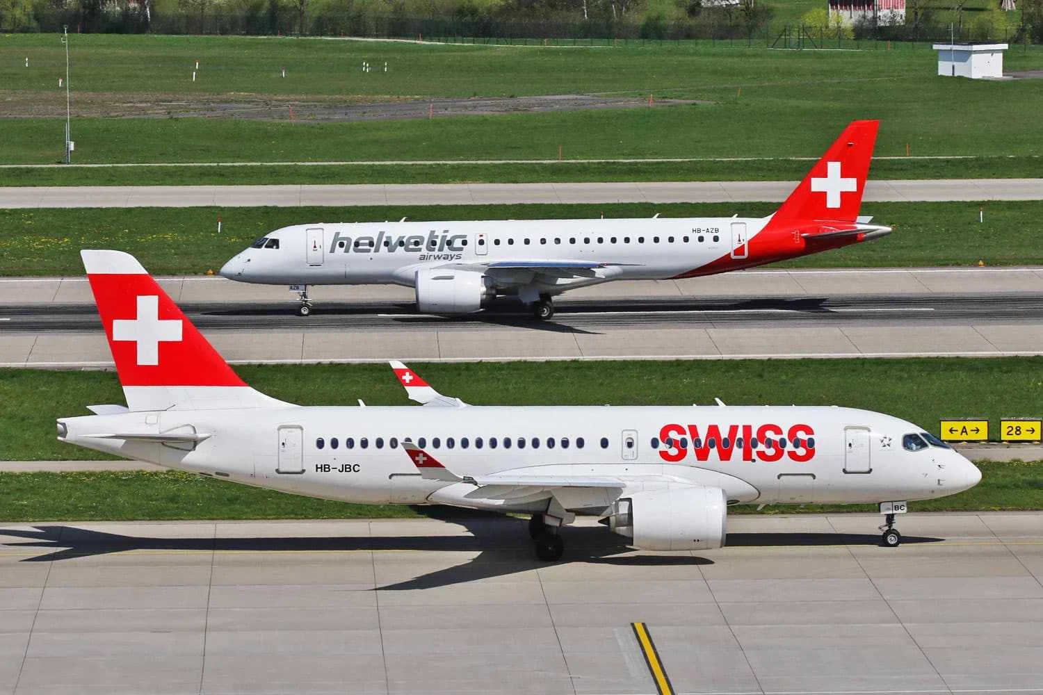 Swiss Airbus A220-100 Helvetic E190-E2