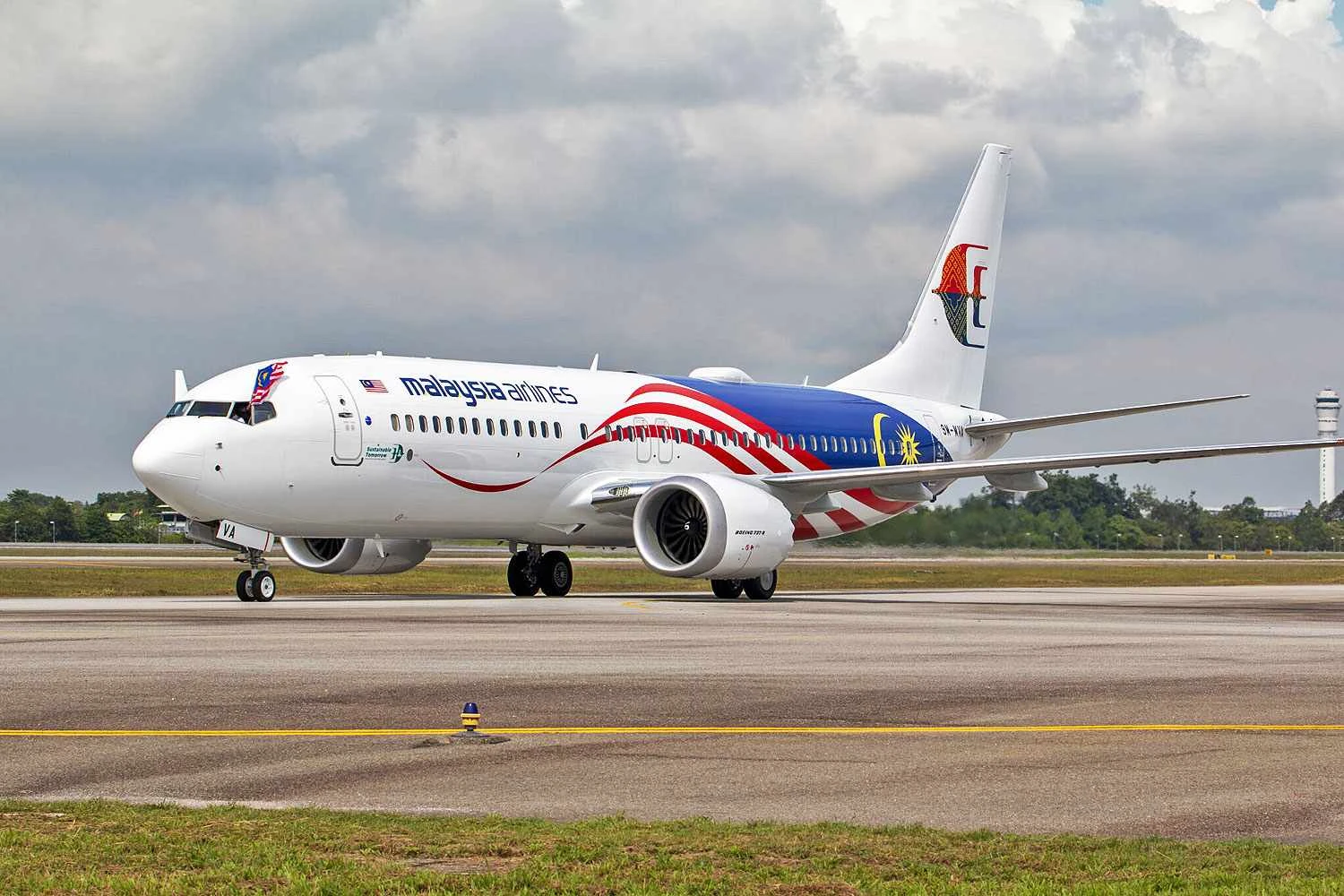 Malaysia Airlines 737 MAX 8