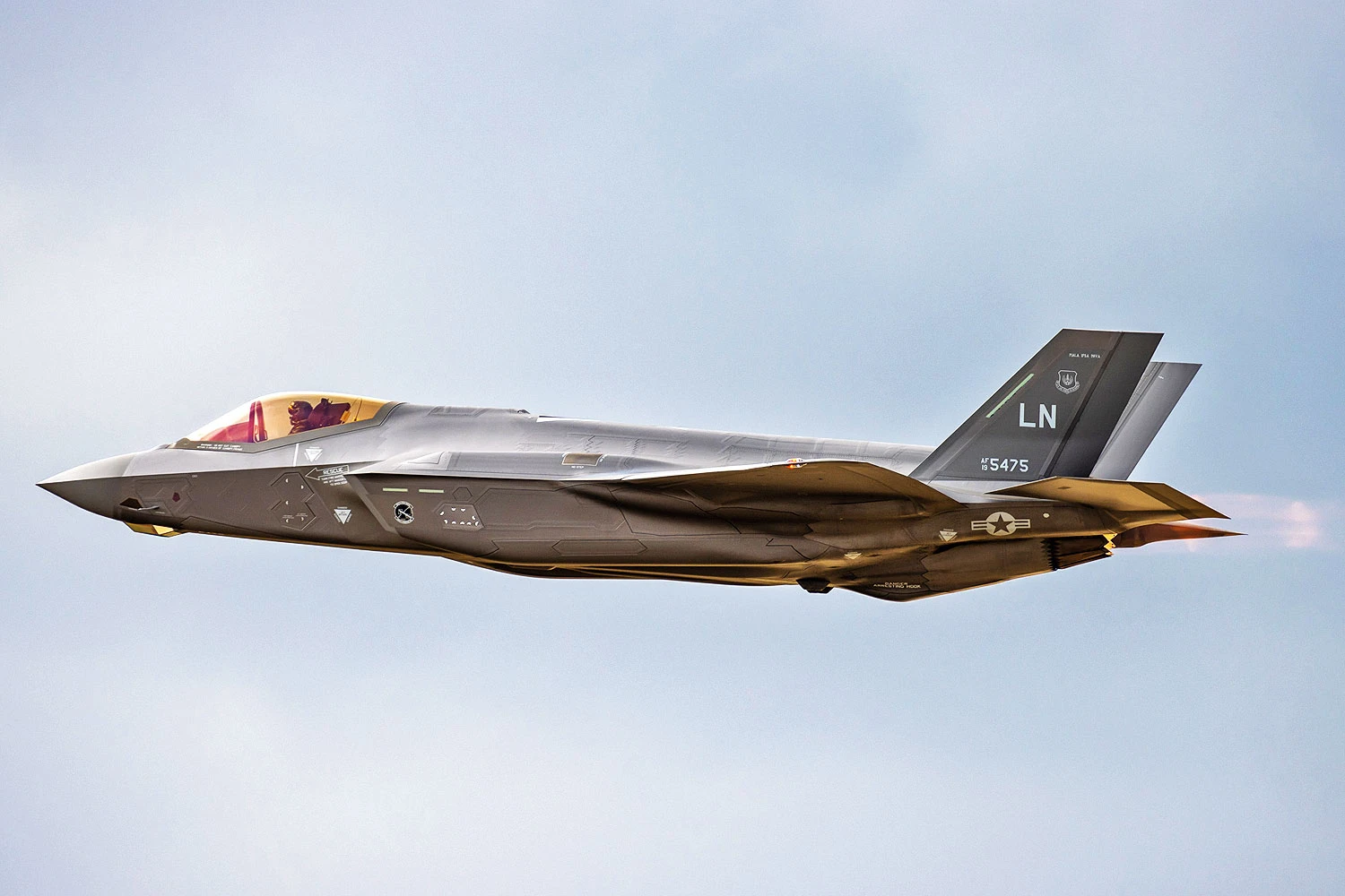 Lockheed offers F-35 fighter for Portugal in a package that includes offset
