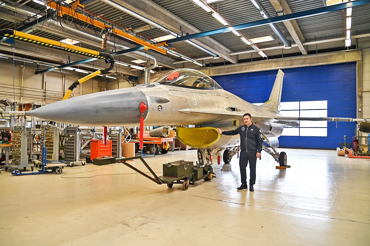Argentina inspects first F-16 fighter jets to arrive in the country in December