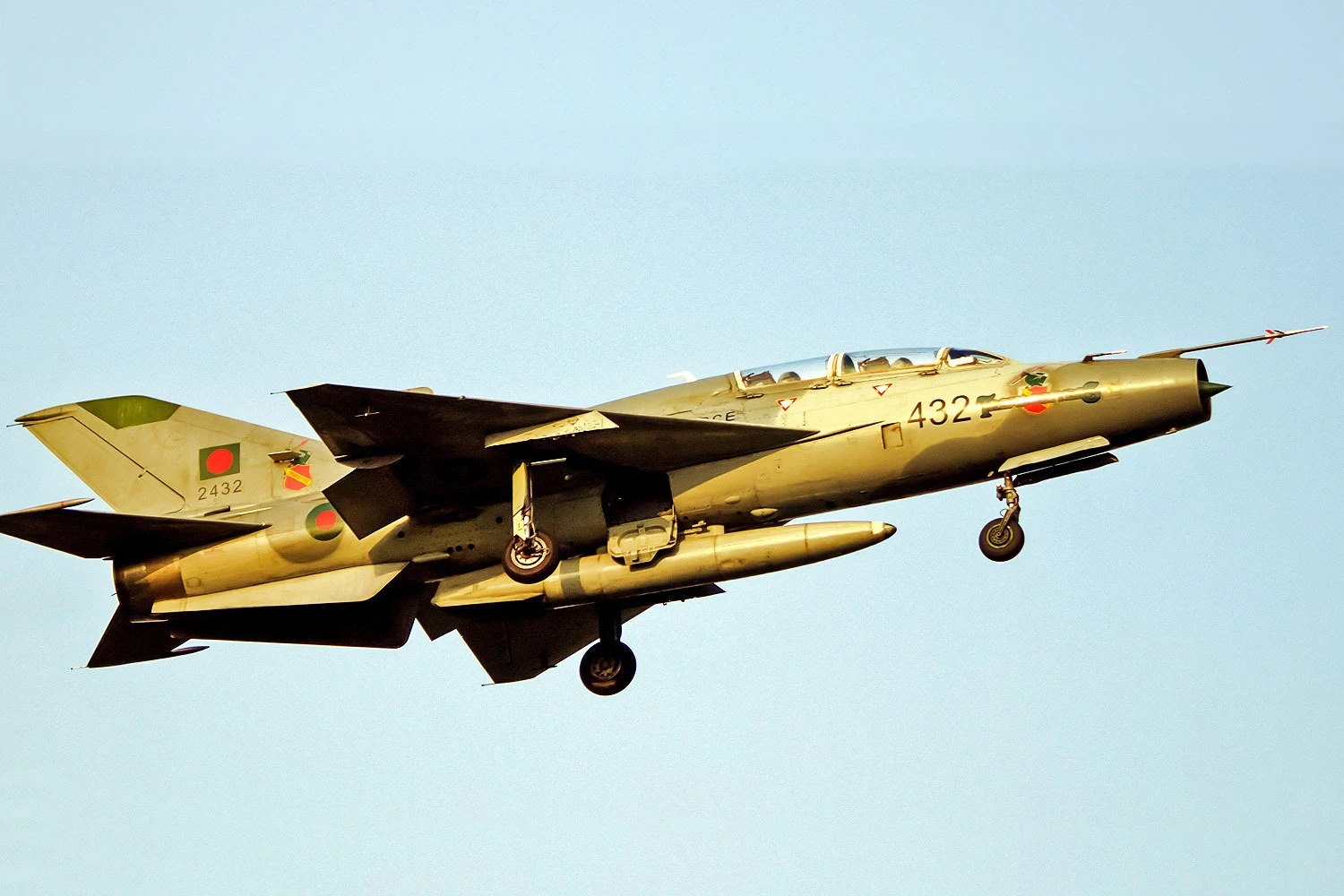 Bangladesh F-7 fighter (Md Shaifuzzaman Ayon)