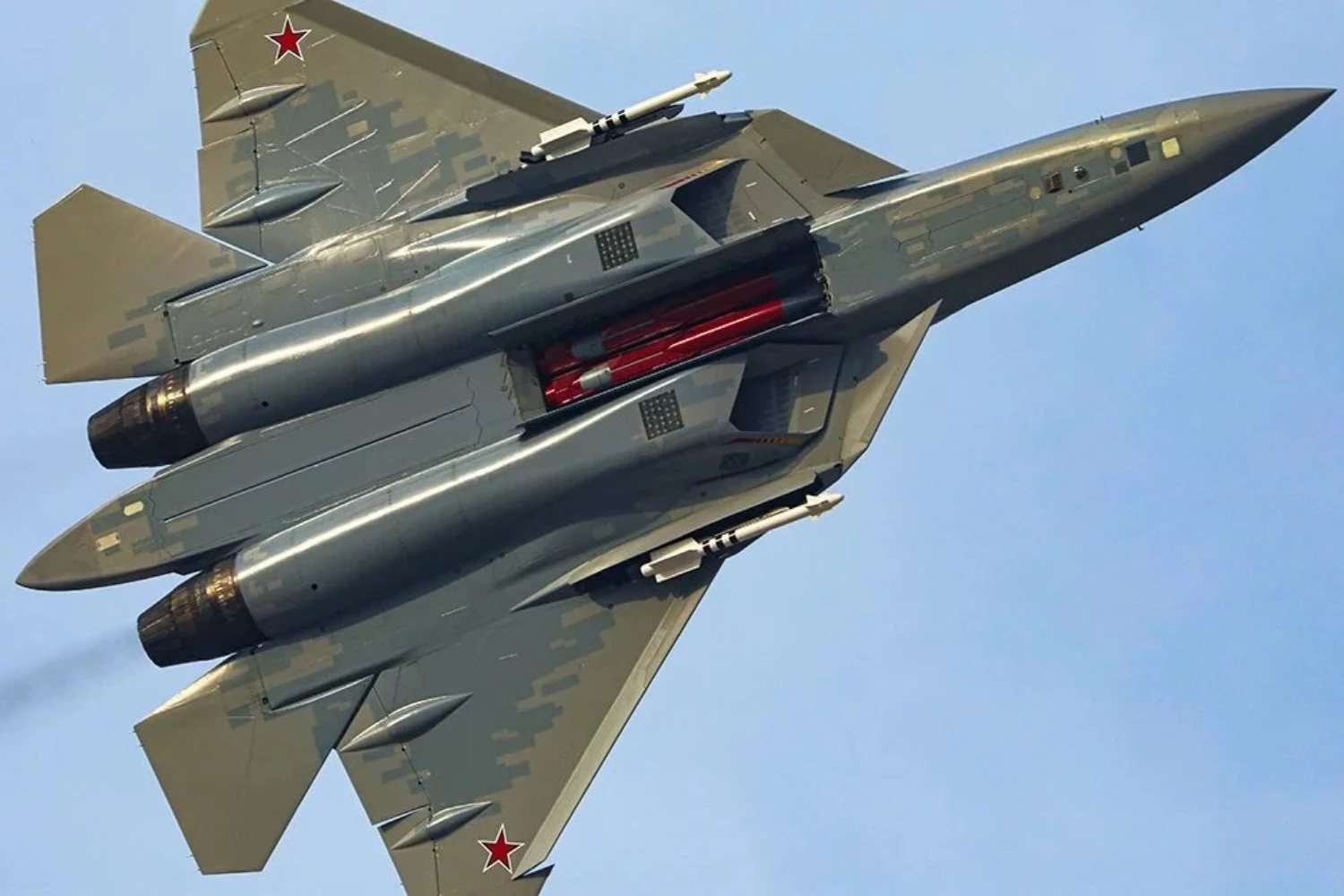 Caça Su-57 weapon bay