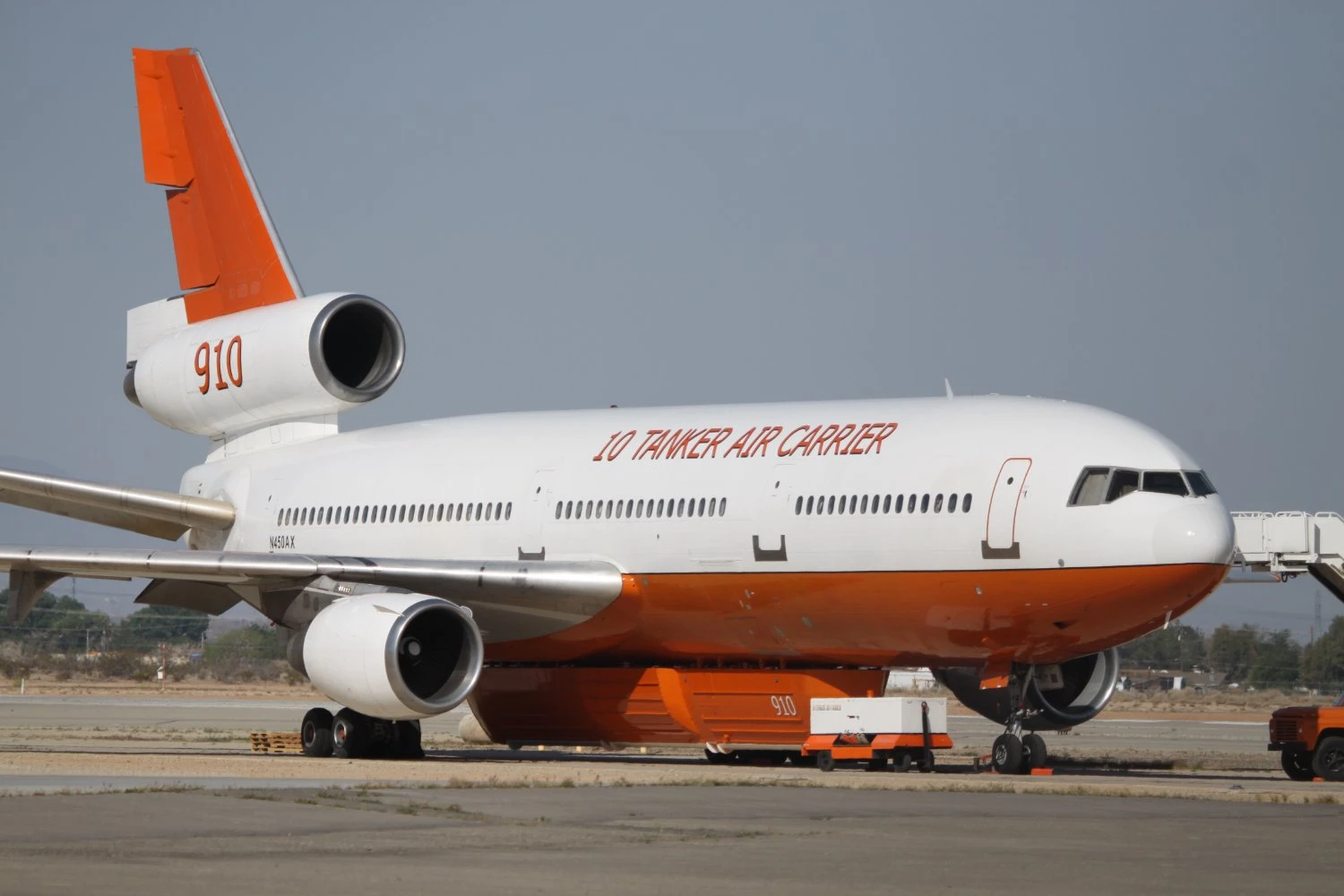 FAA grounds DC-10 and MD-10 operations after MD-11 engine-separation incident
