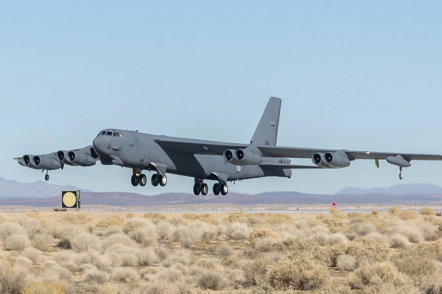 B-52 that crashed at Base Aérea de Edwards