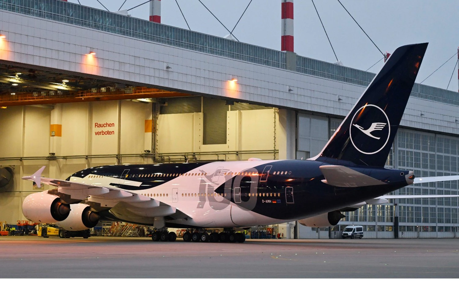 A380 with the 100th anniversary livery (Lufthansa)