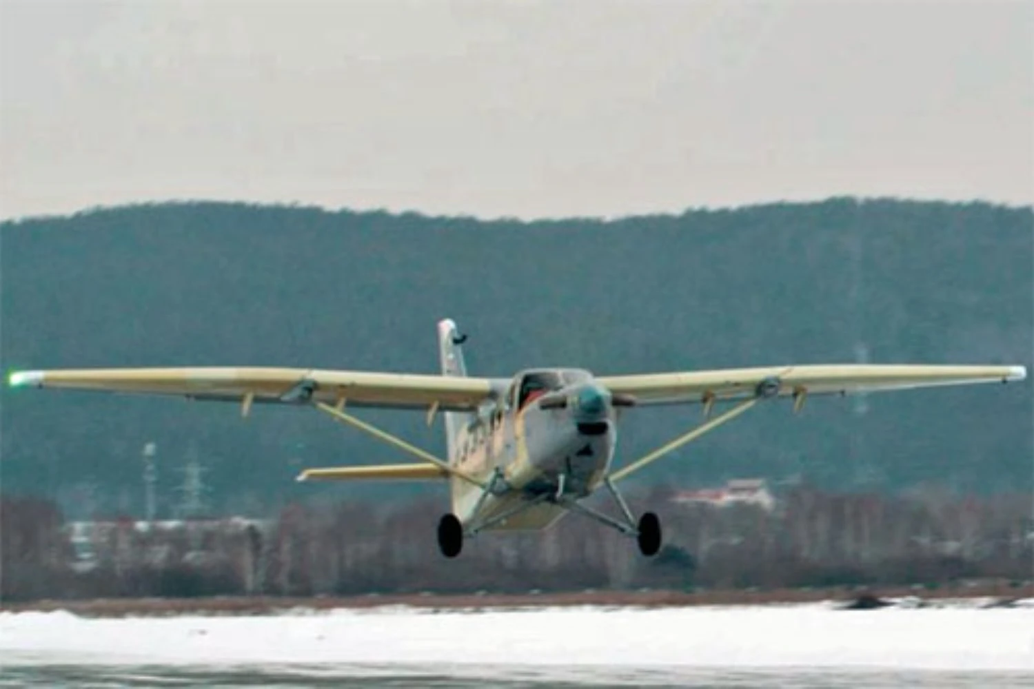 Successor to An-2 flies with Russian engine for the first time