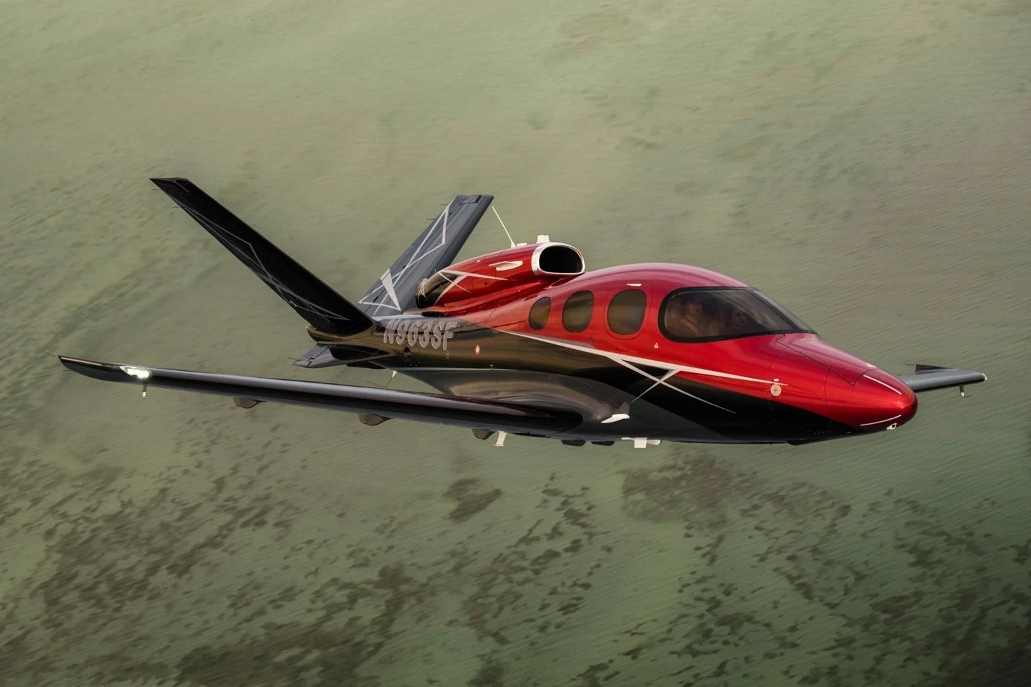 Cirrus SF50 keeps top spot in business jet deliveries; Phenom 300E leads twins