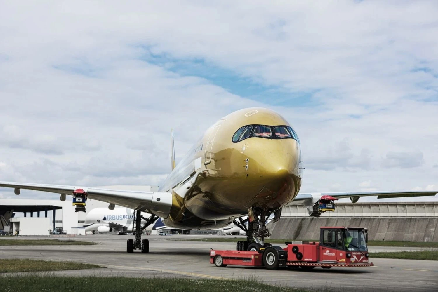 STARLUX Airlines A350-1000 (Airbus)