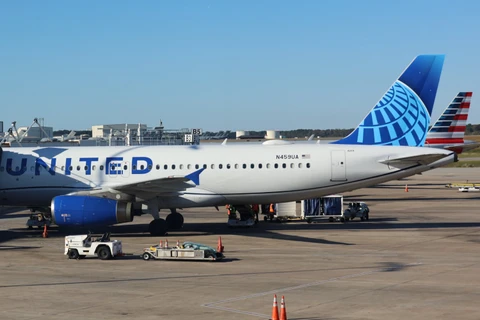 How large could a combined United–American airline become?