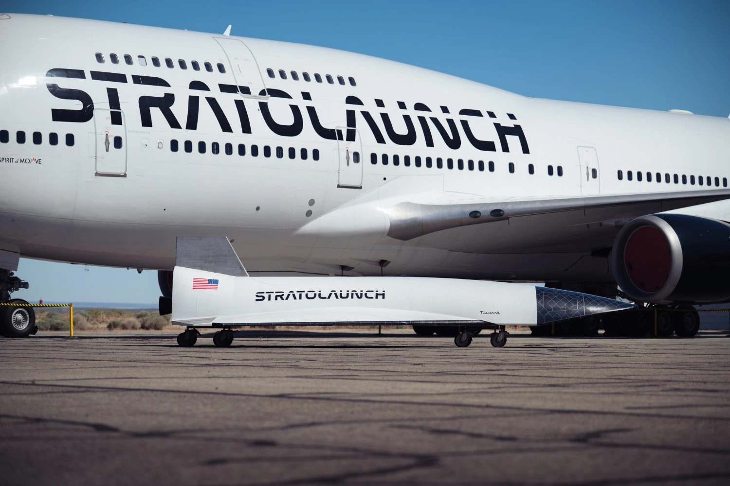 Stratolaunch hypersonic vehicle and the Boeing 747-400 carrier
