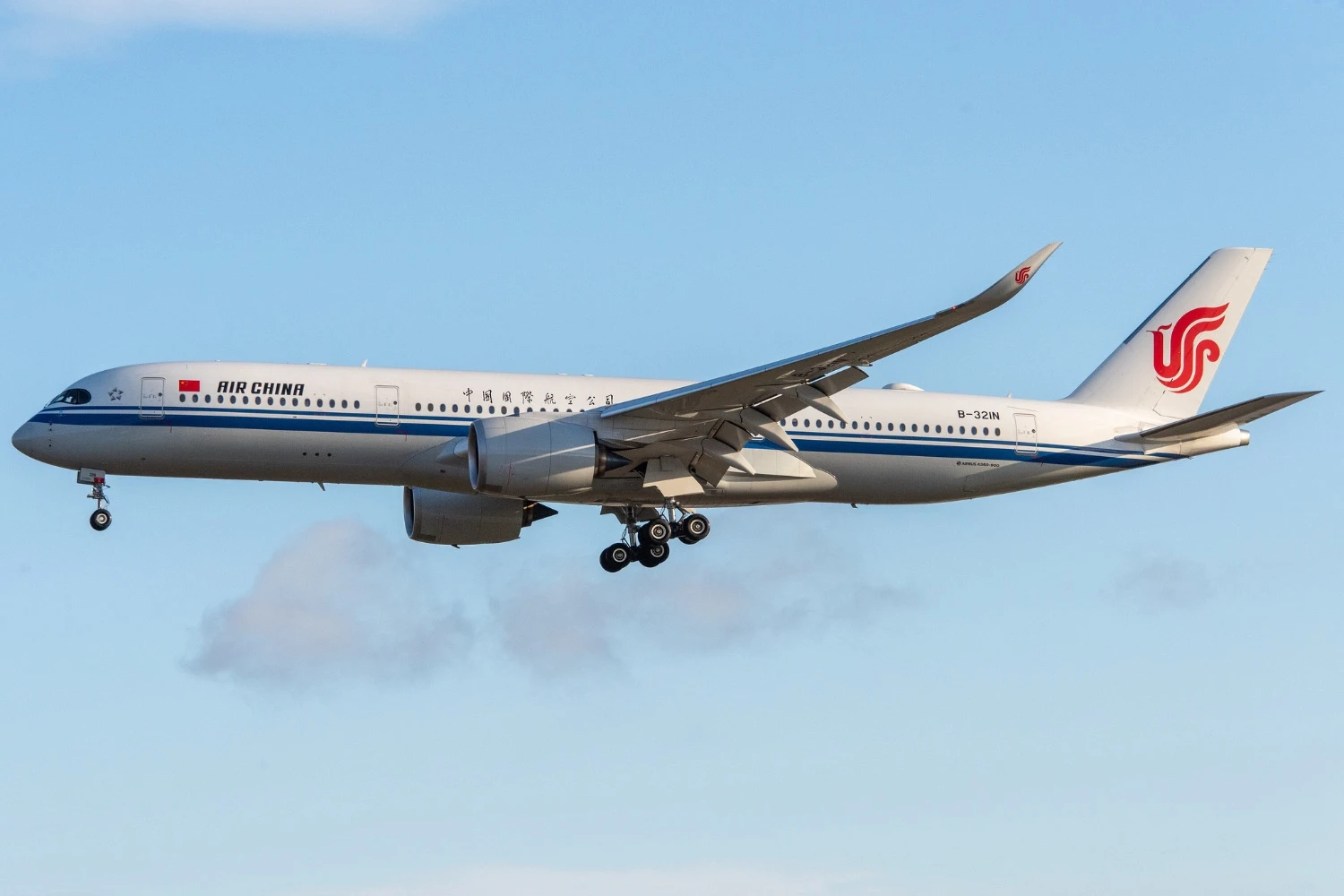 Air China Airbus A350-900 | AERO ICARUS