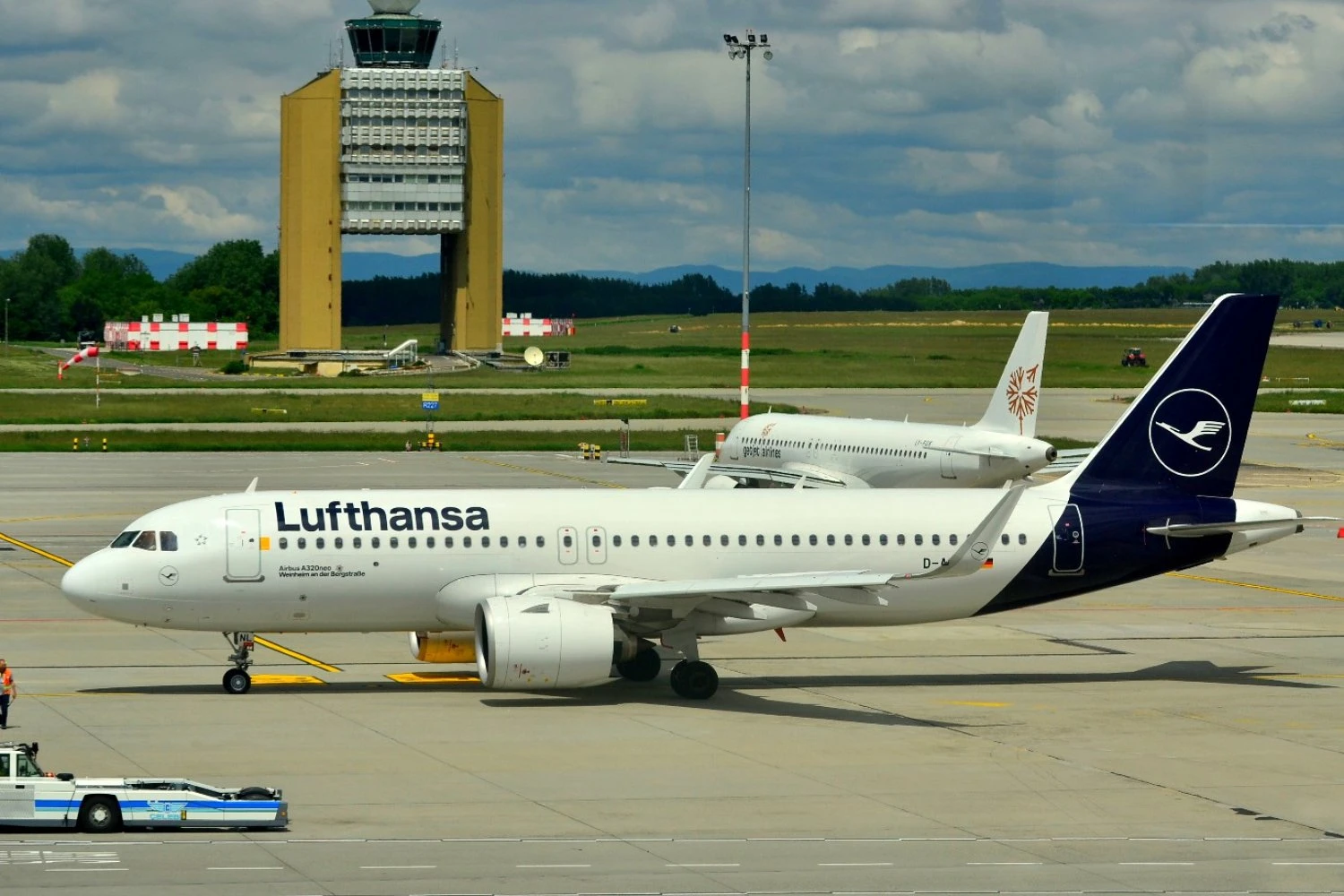 Lufthansa Airbus A320neo | ARUNPNAIR