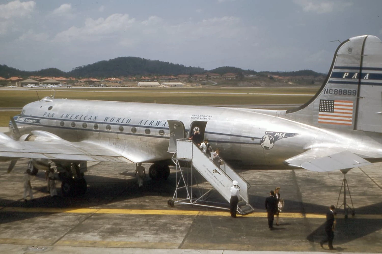 Pan Am DC-4 Clipper Endeavor | AIR AND SEA HERITAGE