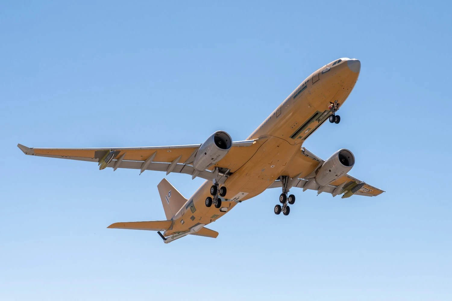 RCAF first CC-330 Husky MRTT | AIRBUS
