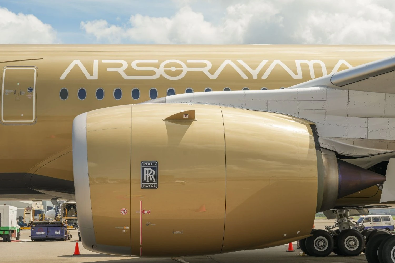 AIRSORAYAMA GOLD A350-1000