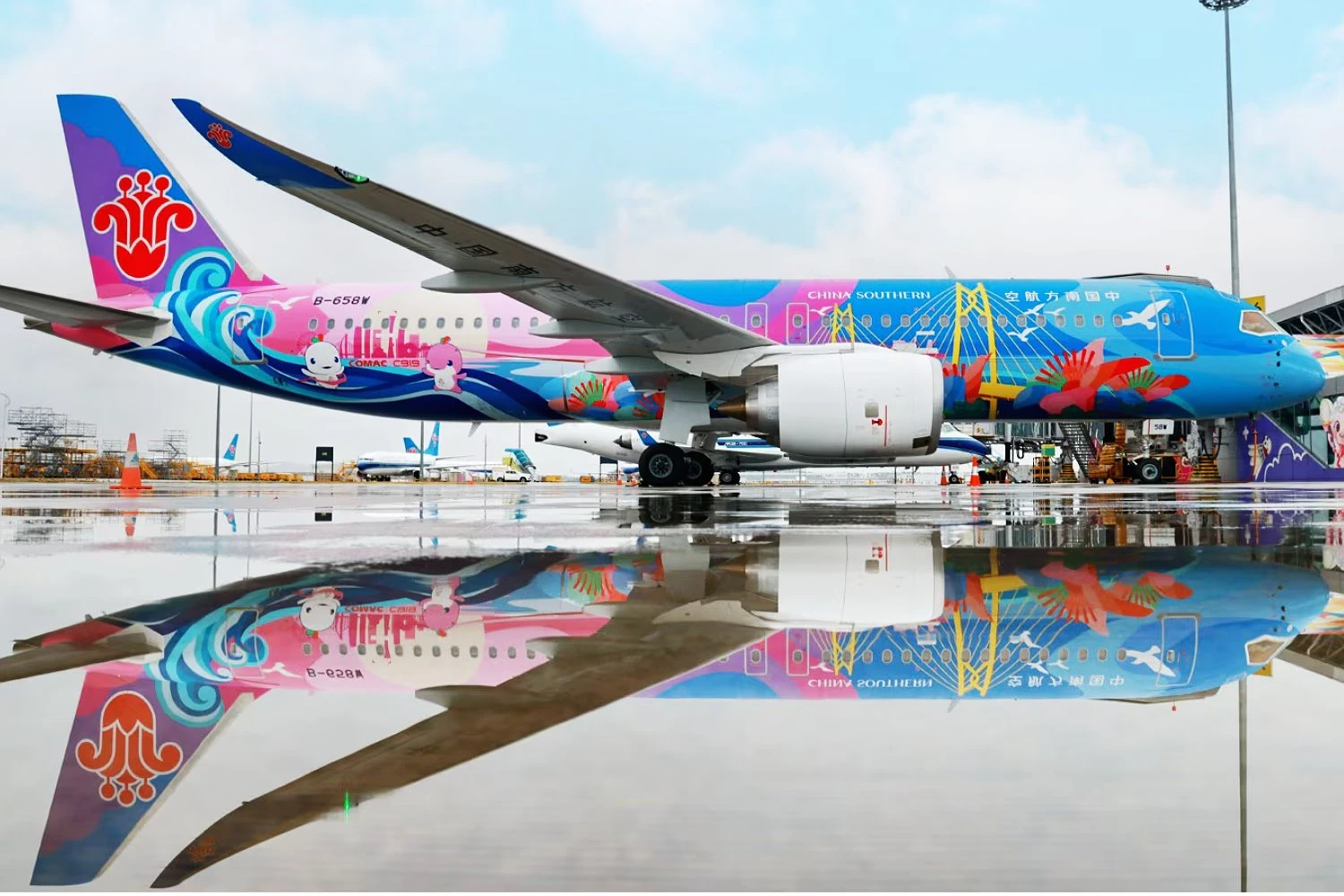 China Eastern COMAC C919 | AKZONOBEL