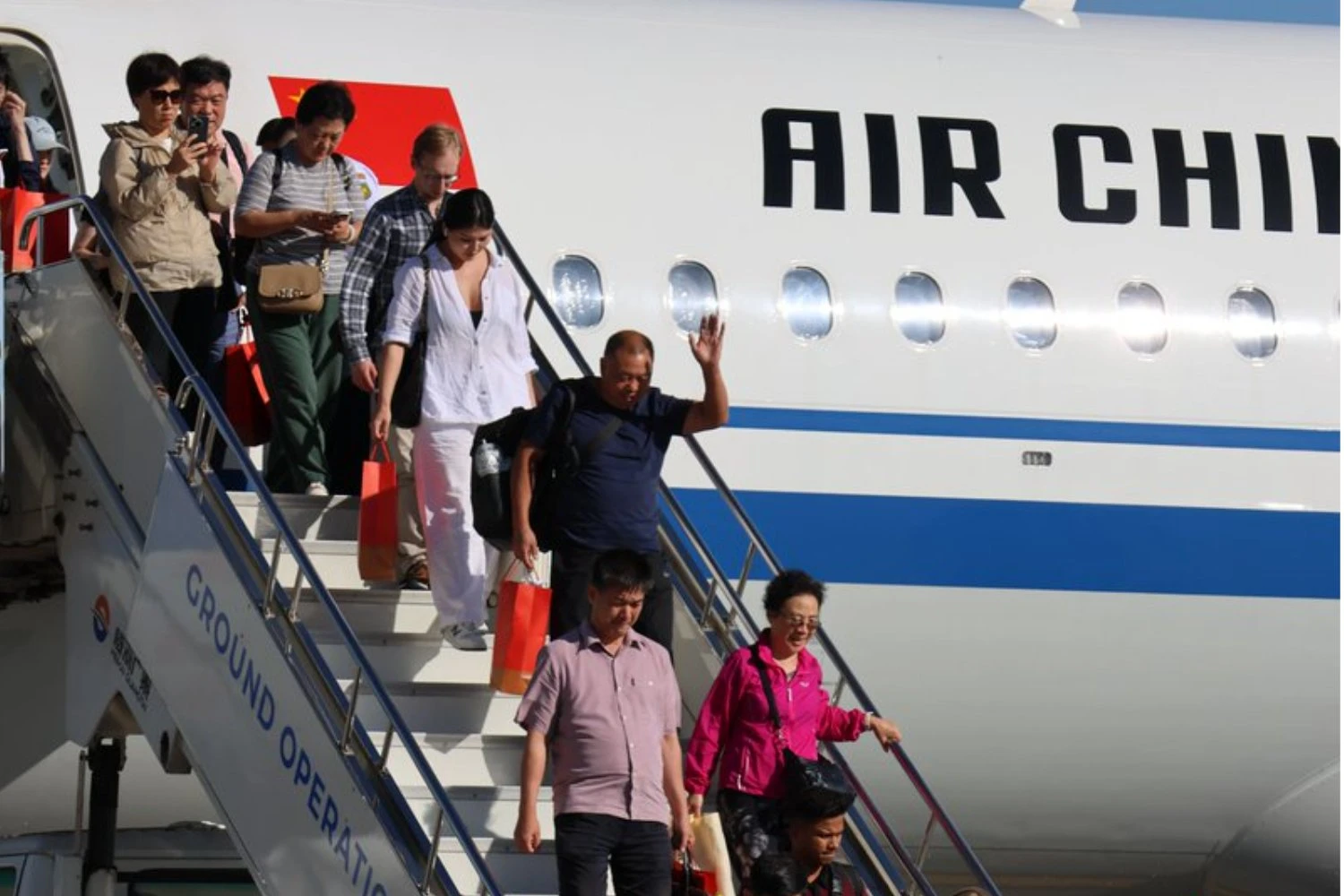 First international flight of the C919