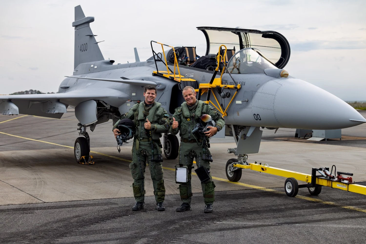 Saab Chief Test Pilot Jakob Högberg and Brazilian Air Force Test Pilot Lieutenant Colonel Abdon de Rezende Vasconcelos