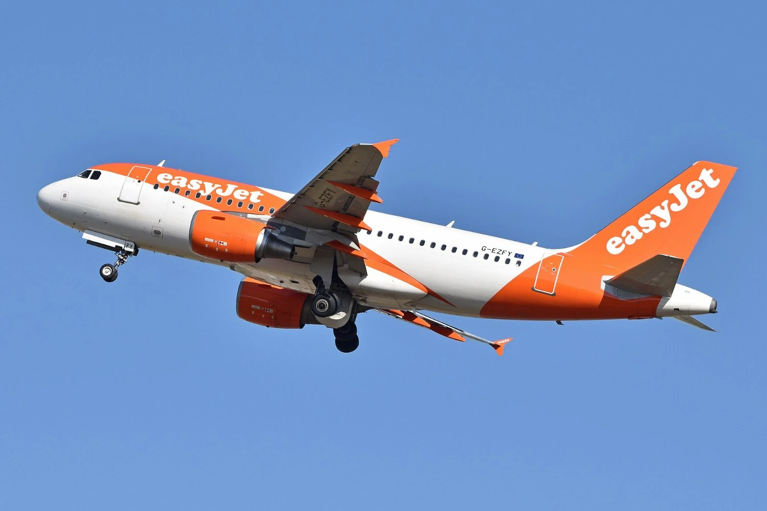 A319 G-EZFY