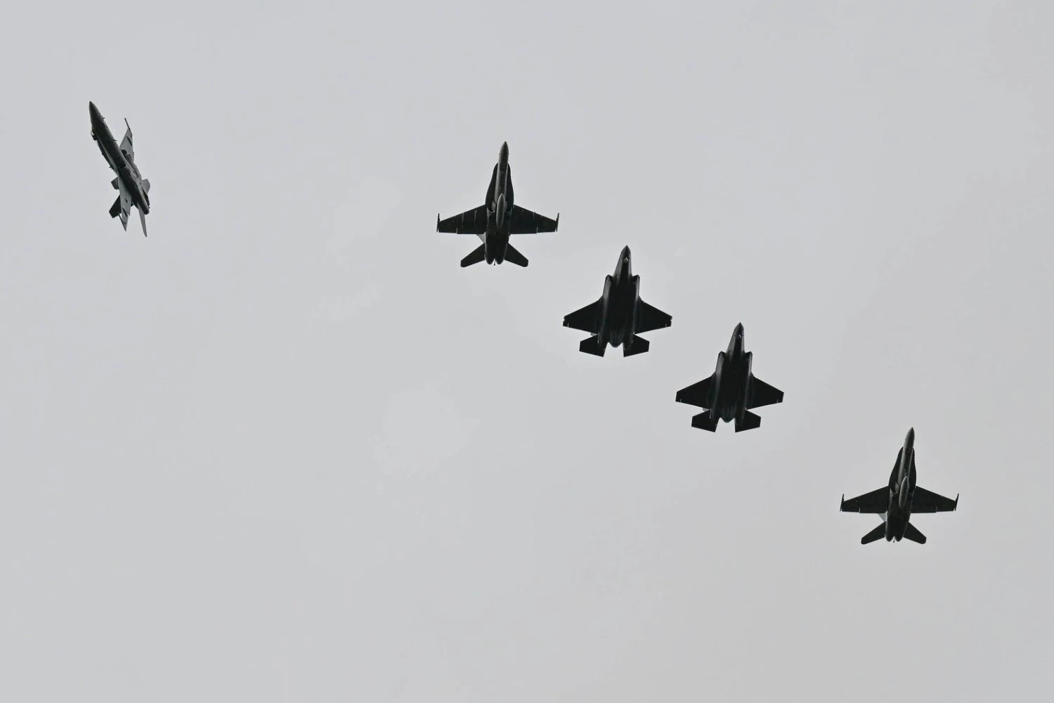 F-35A and F-18 fighters Finland
