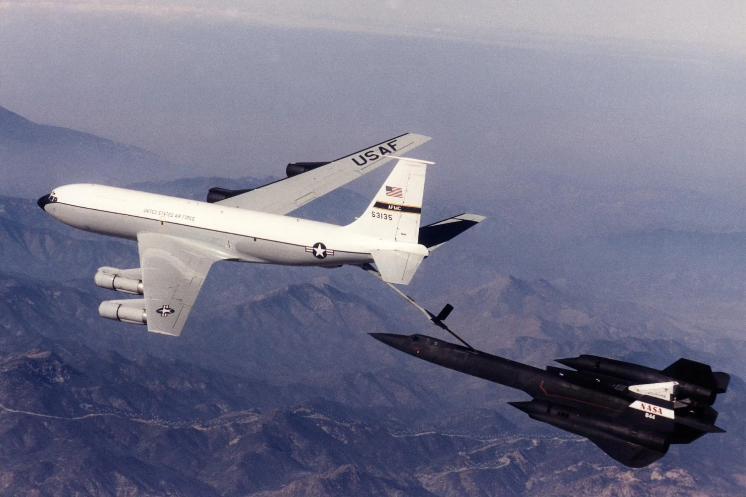 SR-71A 61-7980 and a KC-135