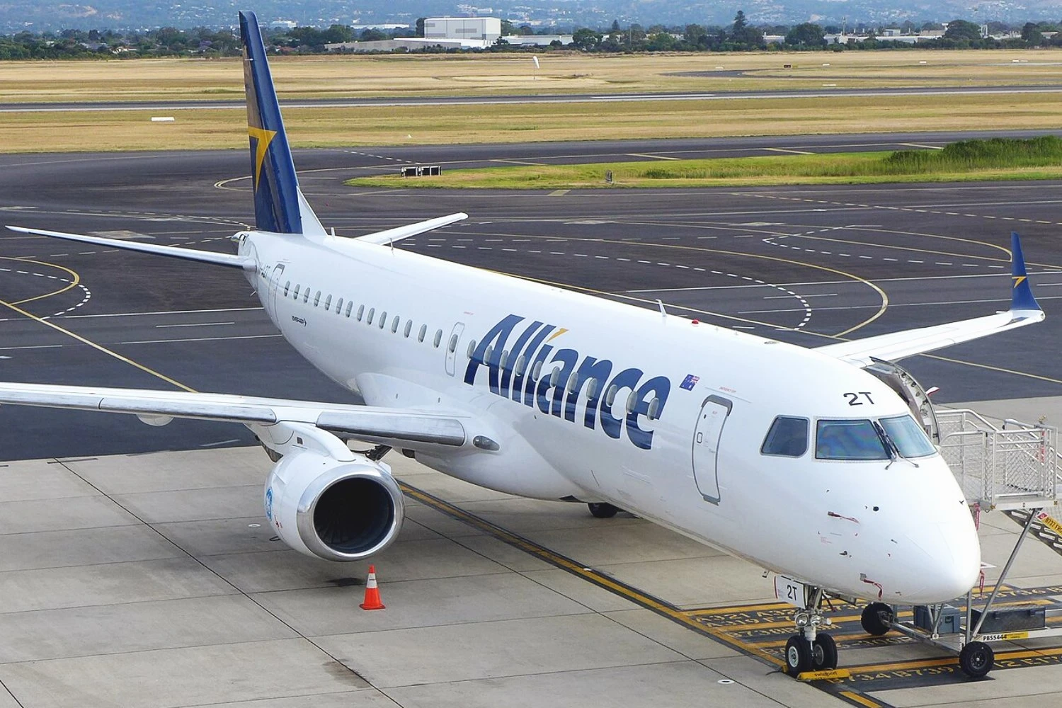 Alliance Airlines Embraer E190 VH-A2T | BAHNFREND