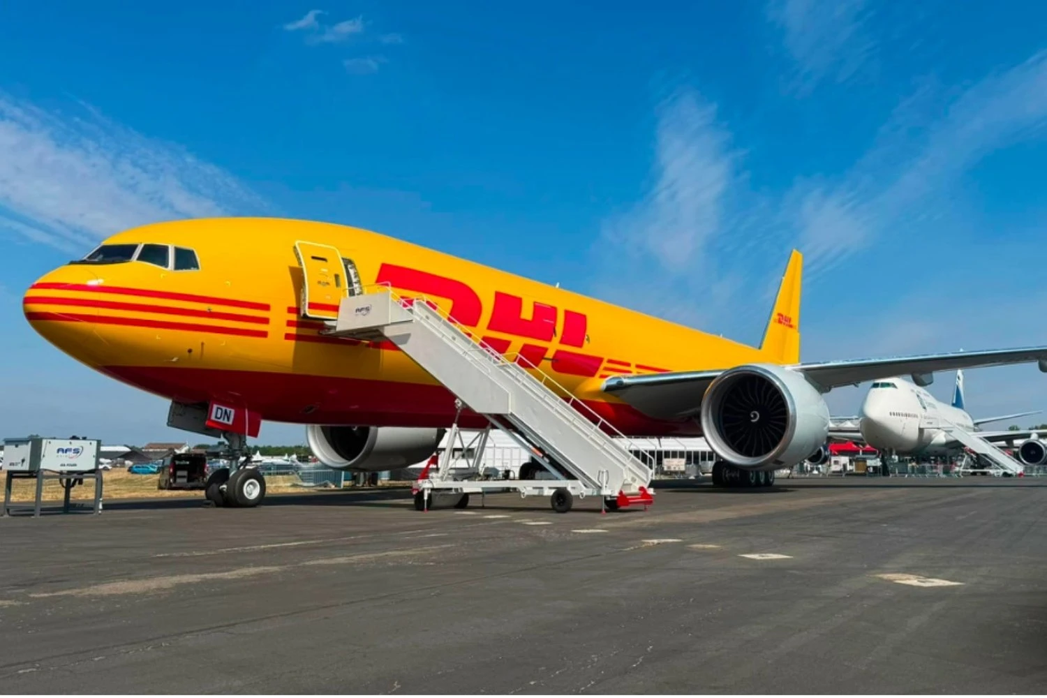DHL Boeing 777-200LRMF