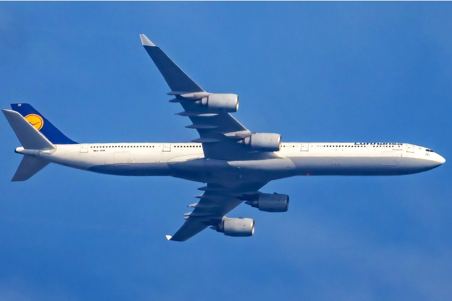 Lufthansa Airbus A340-600 D-AIHW | ACROTERION