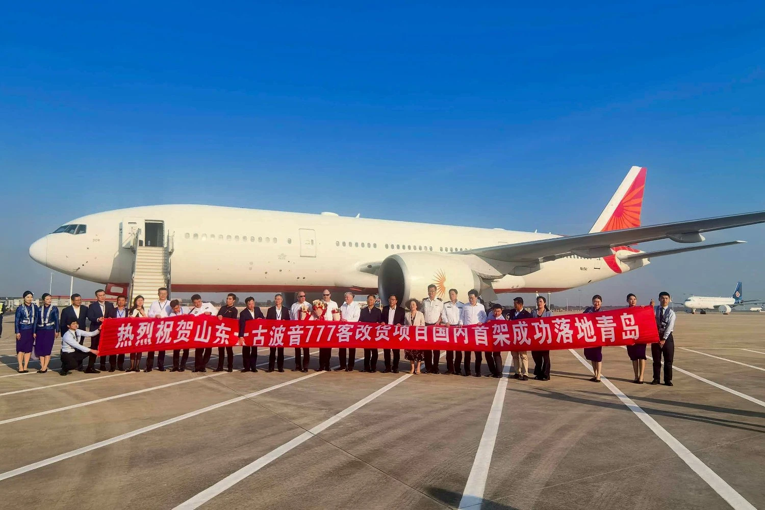 Mammoth Freighters Boeing 777-200LRMF | MAMMOTH FREIGHTERS
