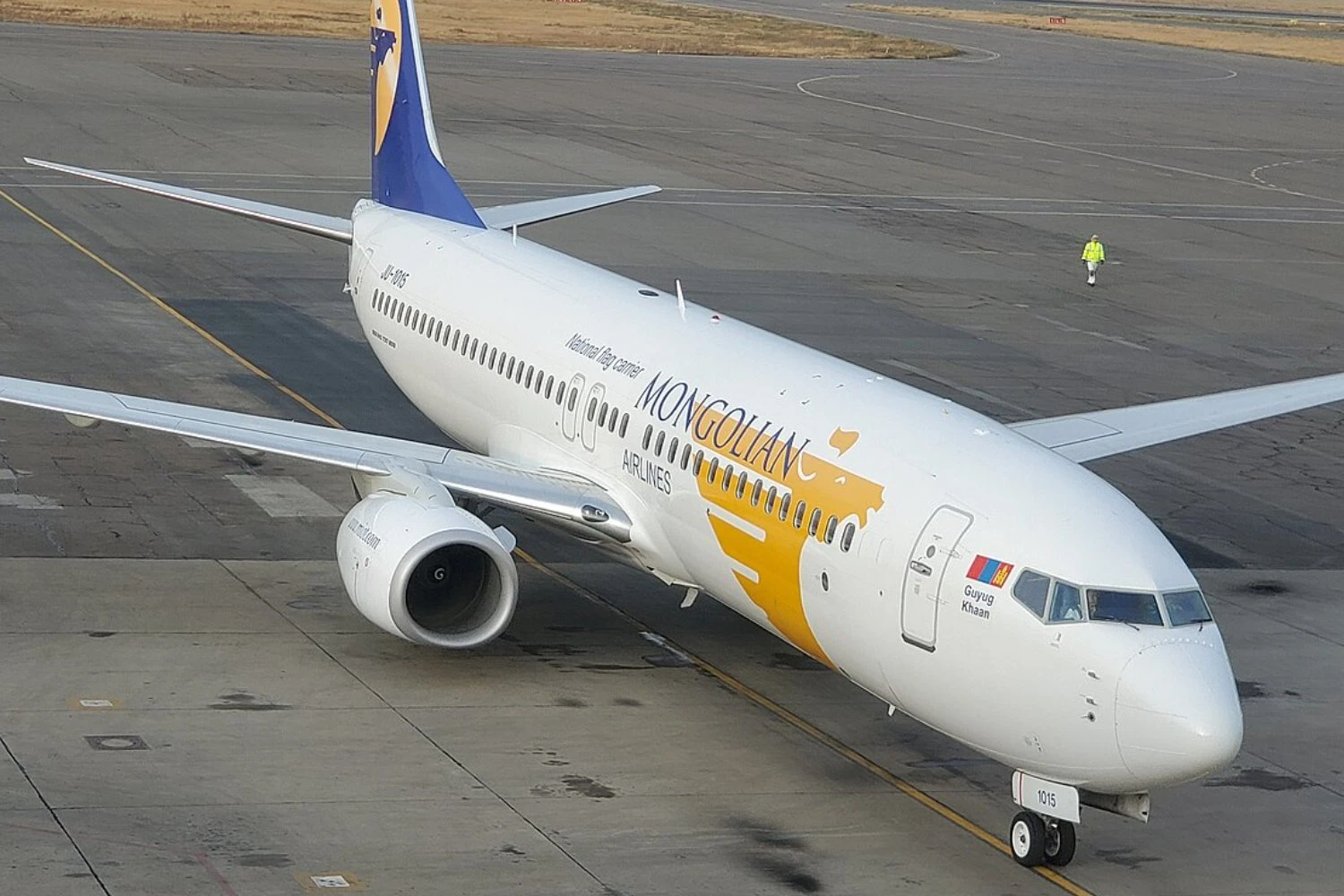MIAT Mongolian Airlines Boeing 737-800