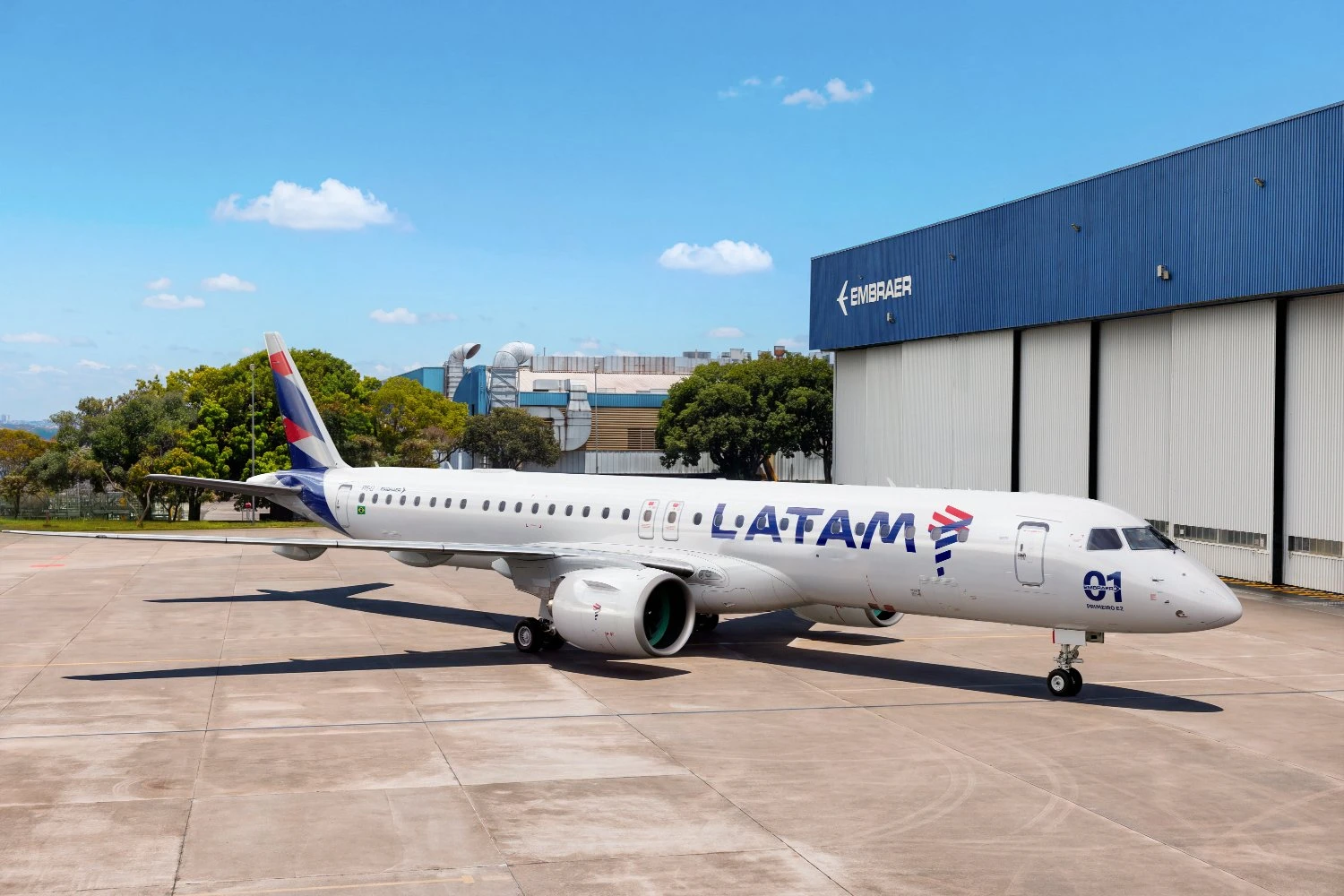 LATAM first E195-E2