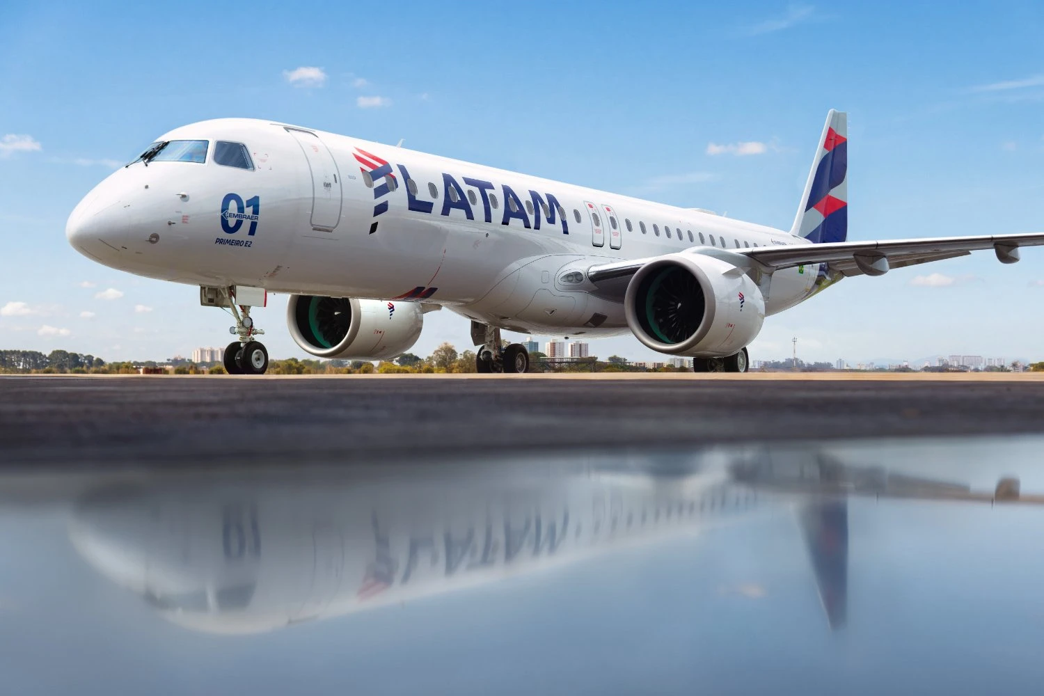 LATAM first E195-E2