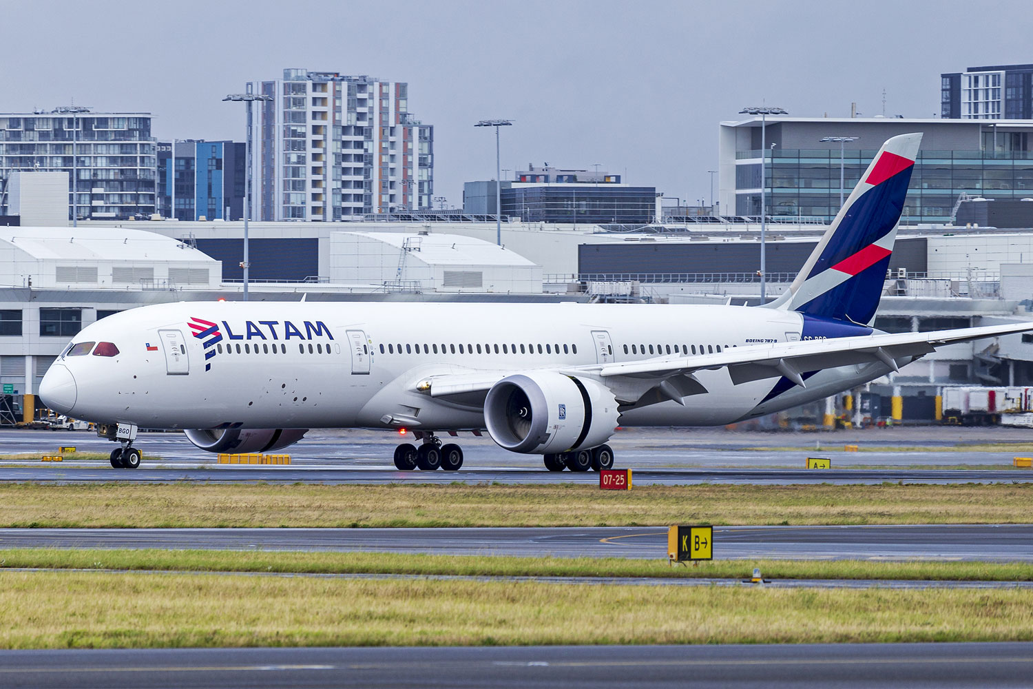 LATAM Brasil will use the Boeing 787-9 as a replacement for the