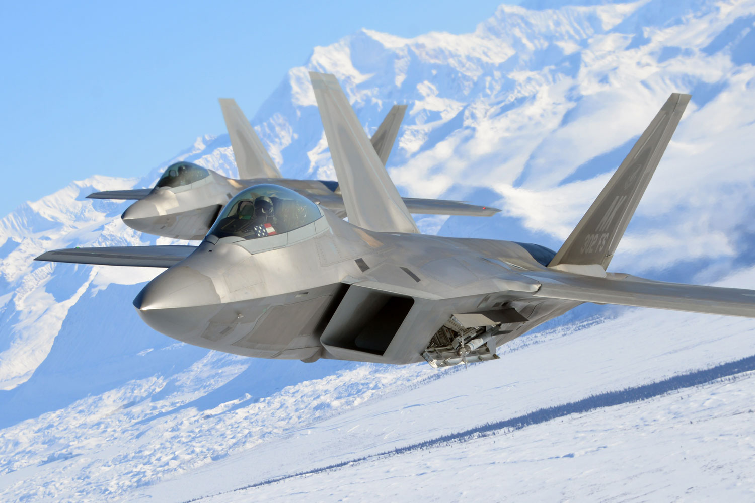 Us Air Force Is Deploying 12 F-22 Raptor Fighter Jets To Poland - Air Data  News
