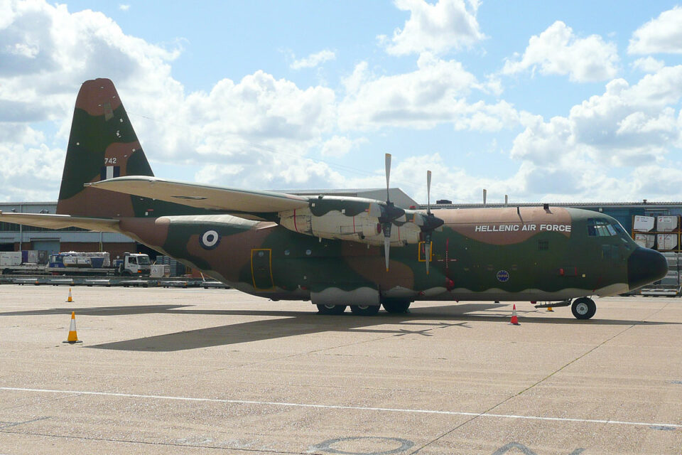 Ο Embraer είχε συνάντηση με το ελληνικό Υπουργείο Άμυνας για την παρουσίαση του C-390 Millennium