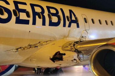 Air Serbia E195