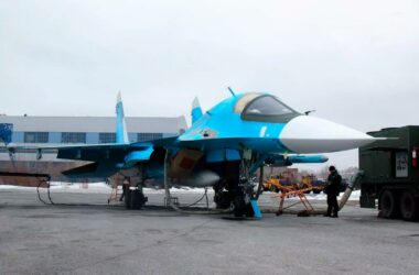 Rssia fabrica mais caas Su-34 enquanto Ucrnia destri outros