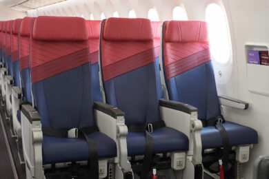 LATAM Boeing 787-9 new Economy seats